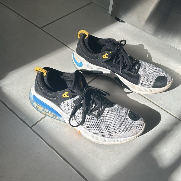 size 12 nike running shoes - Picture 3 of 4